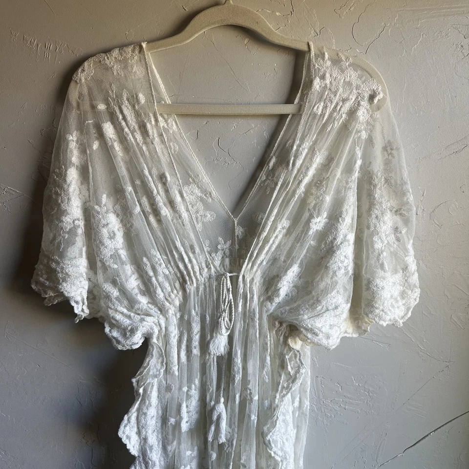 Shiraleah Renda Branca Comprimento Máximo Estilo Kaftan Cobertura/Roupão Casamento Tamanho Único - Imagem 3 de 4