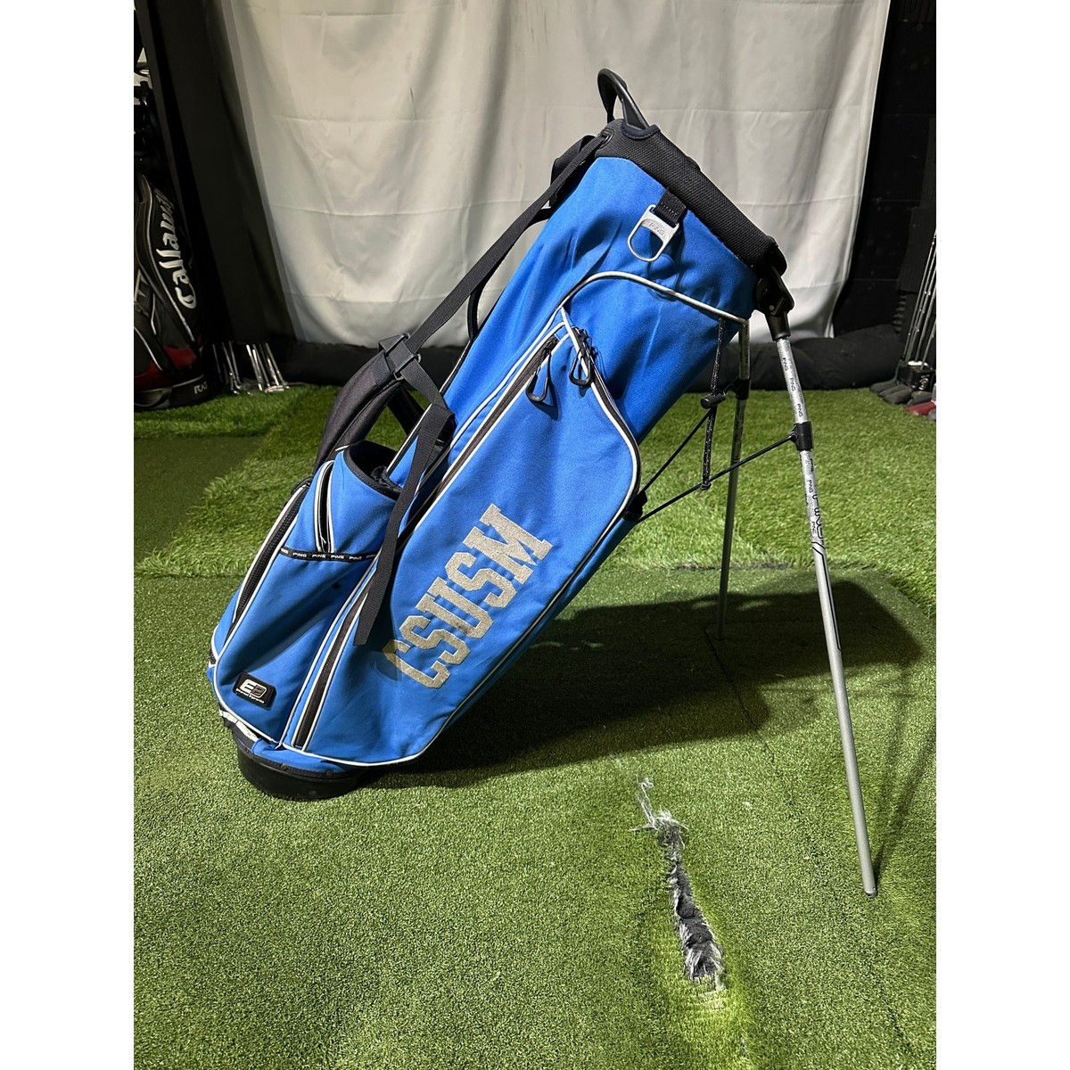 Ping 4 Way divider Stand Golf Bag w/ Multiple pockets Blue/White