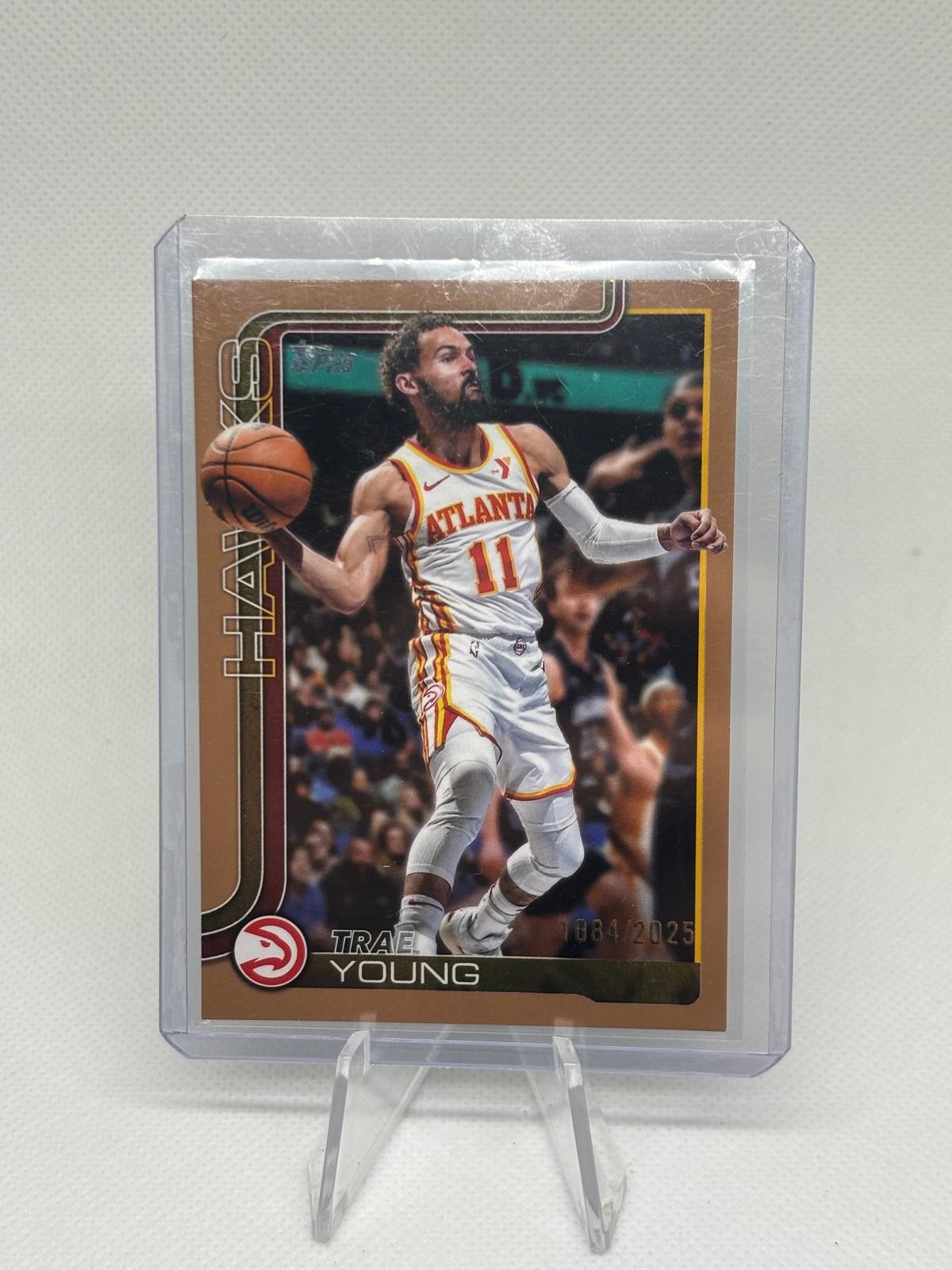 2025-26 Topps Trae Young /2025 Gold #61 Atlanta Hawks