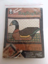 Rugpoint 3008 Woodland Goose Rag Rug Kit 18x24 Suzanne McNeill Design Originals