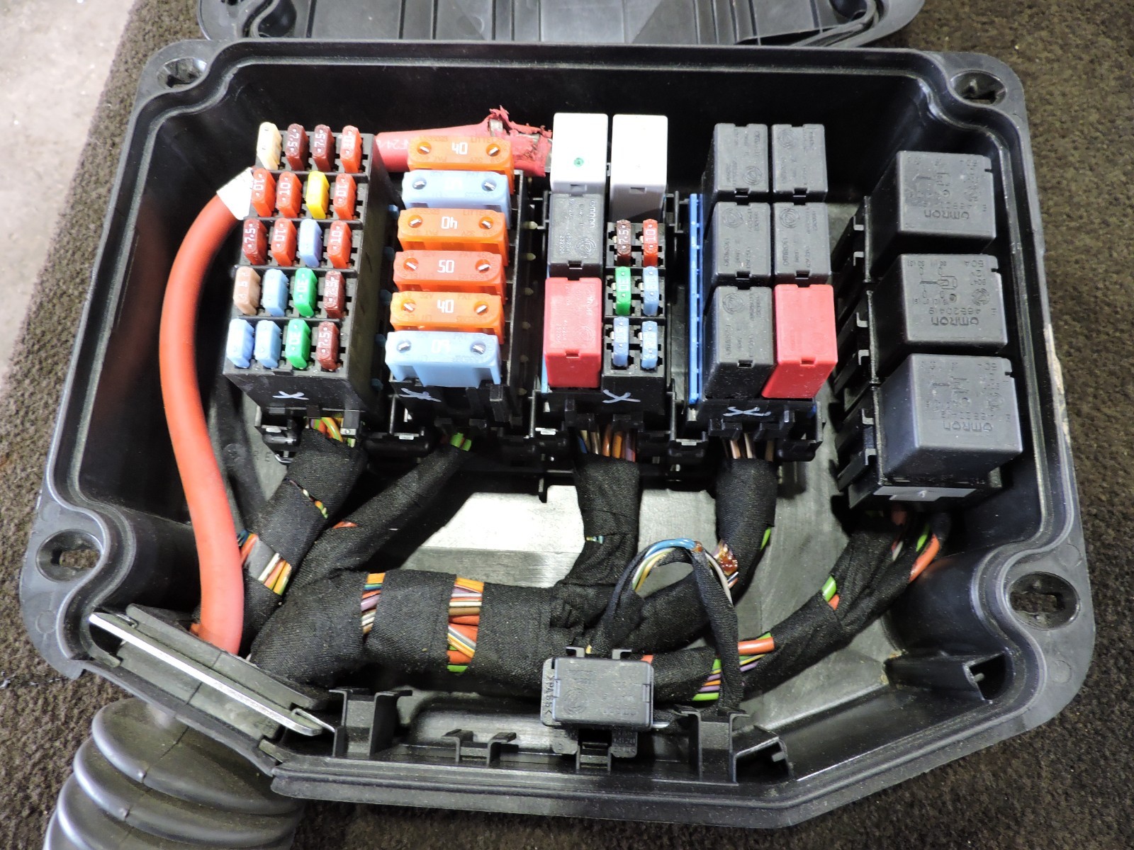 2008-13 MASERATI GRANTURISMO 4.2 ENGINE FUSE BOX 42K MILES