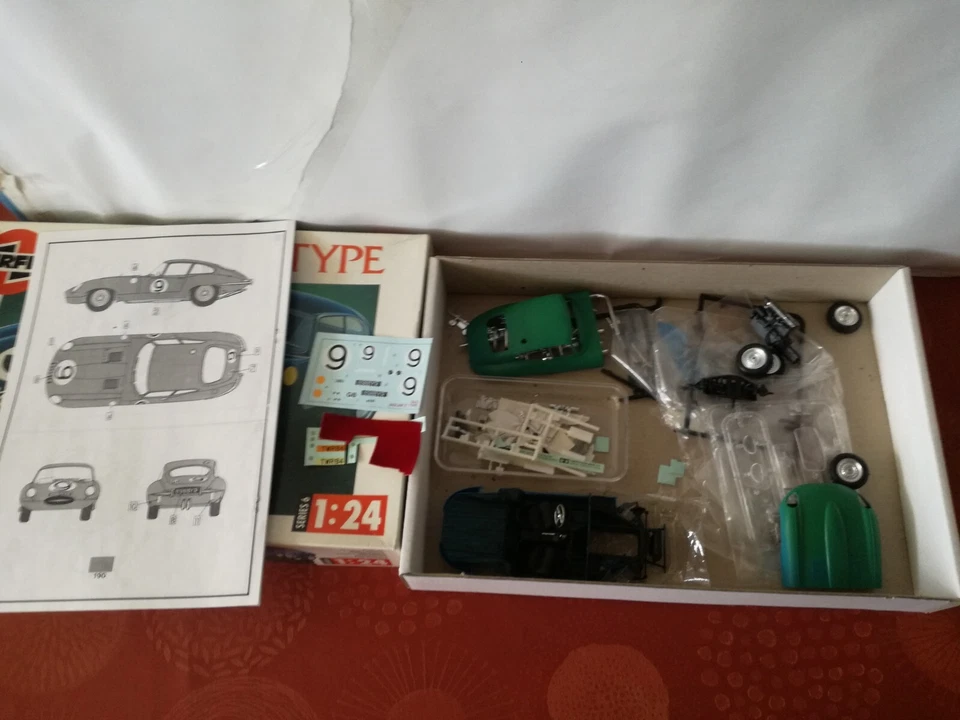 ✅AIRFIX KIT 1/24 No. 06412 Jaguar 'E' Type - completa - Immagine 4 di 4