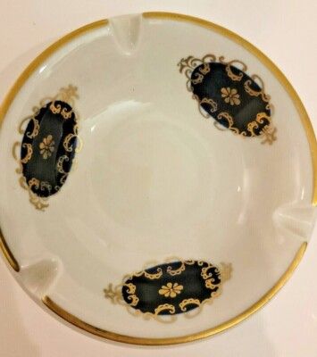 Echt/Real  Kobalt/Cobalt 1762 Ashtray w/ Gold trim,  Porcelain ,Thuringen GDR.