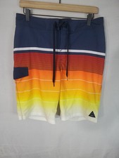 TRINITY Shorts Men's Size 30 Board Stripped Bottom Active Wear Beach