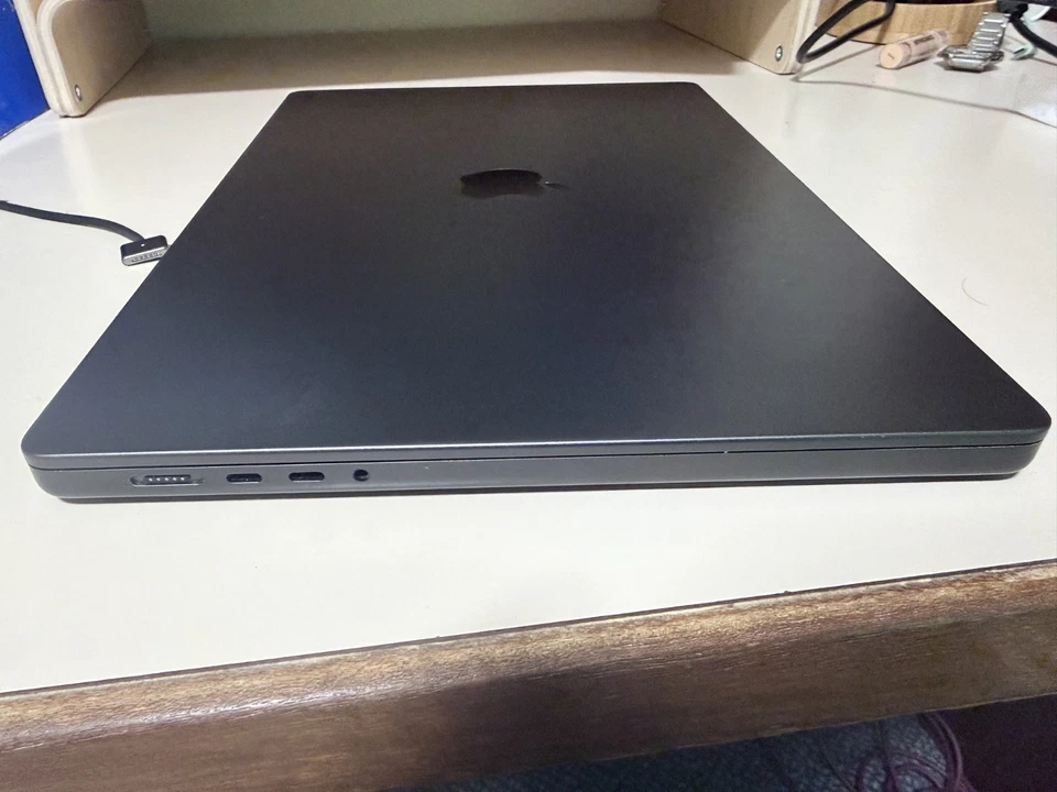Apple MacBook Pro 14" M4 Pro · 48GB · 512GB, photo 4 of 5
