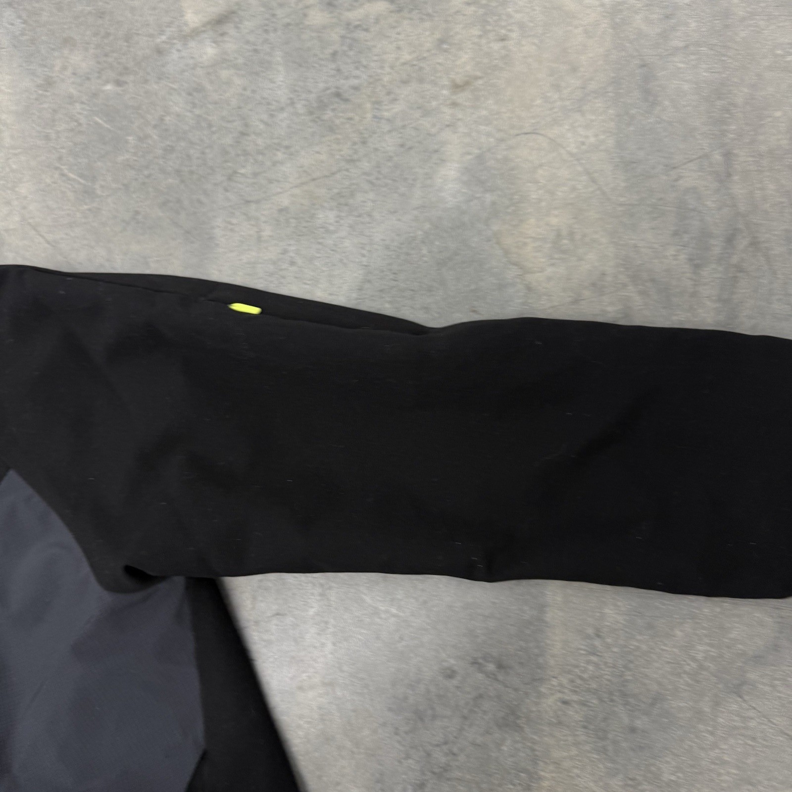 FIGS Technical Collection Full Zip Jacket Black G… - image 11