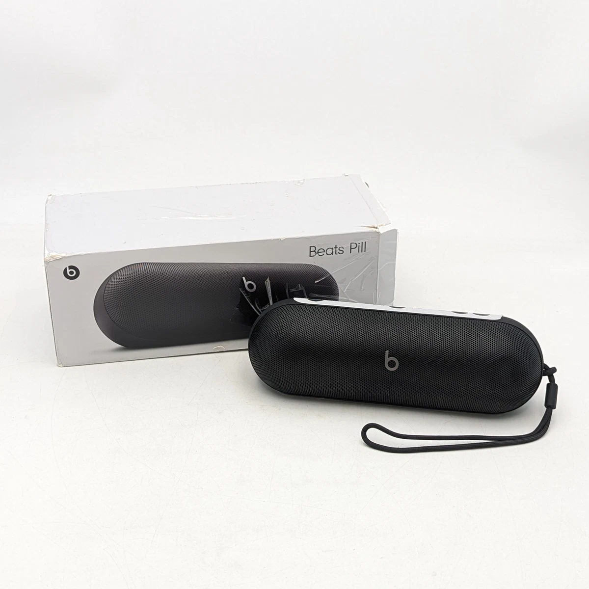 Beats by Dr. Dre Beats Pill Audio Player Docks & Mini Speakers for