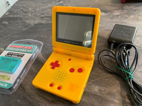 NEW Nintendo Game Boy Advance GBA SP Custom Pikachu Yellow System AGS 001 - Picture 3 of 11