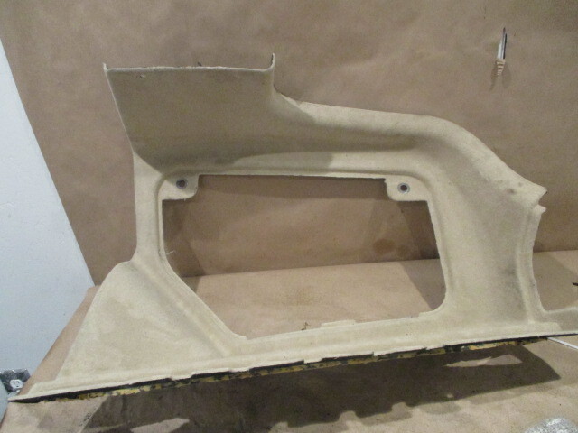 Maserati Quattroporte RH Trunk Cover Carpet- (Beige)  - P/N 981306700
