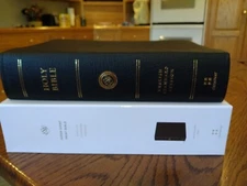 ESV SUPER GIANT Print Bible Black genuine leather ©2001~ 17 point font