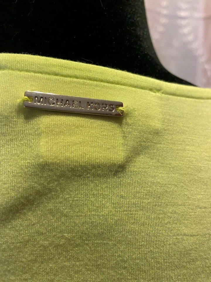 Top Michael Kors Amarillo Brillante Lentejuelas Cuello Redondo Talla 1X Foto 4 de 4