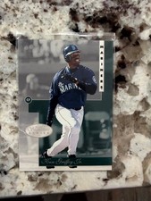 1996 LEAF SIGNATURE SERIES MLB BASEBALL CARD SEATTLE MARINERS KEN GRIFFEY JR #10