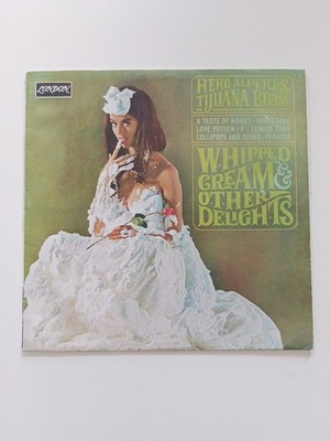 Herb Alperts Tijuana Brass - Whipped Cream & Other Delights (12'' LP) 1967 VG++
