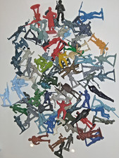 Vintage Soldiers Plastic Assorted Lot Of 79 Various types 179/30 