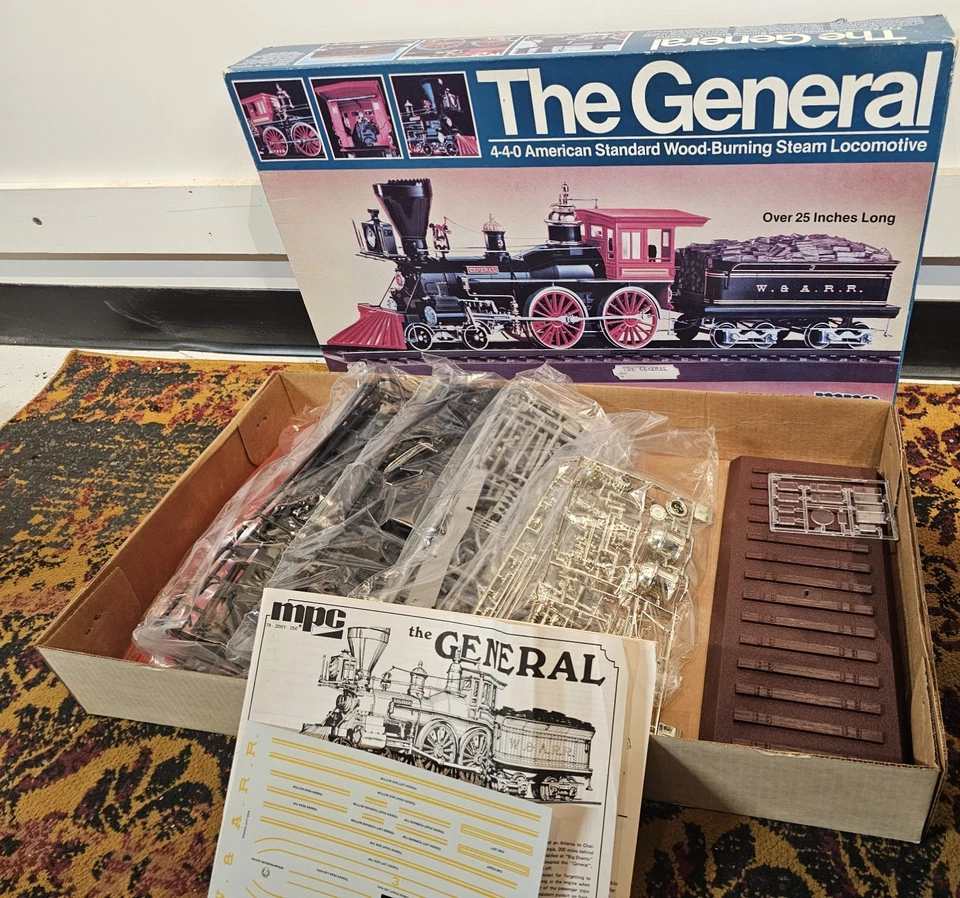 The General 4-4-0 Steam Locomotive MPC Plastic Model Kit - Image 2 of 4