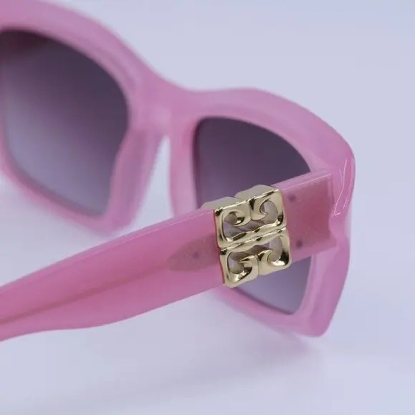 New! Givenchy Pink Sunglasses with Gold Accent, GV40103I 72Z, Authentic thumbnail 9