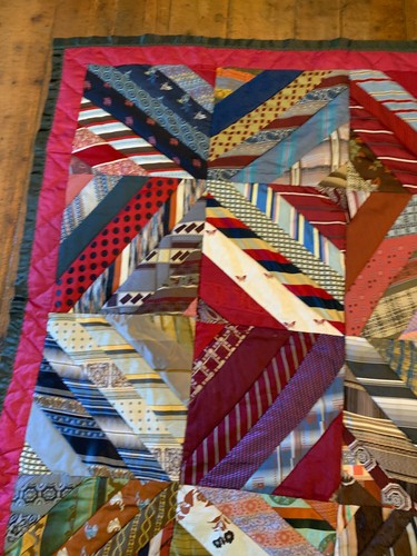 Vintage Patch-work Crazy Quilt Men Neck Ties signed Silk 55" x 55" Hand Sewn - Afbeelding 3 van 10