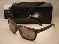 oakley holbrook wood grain