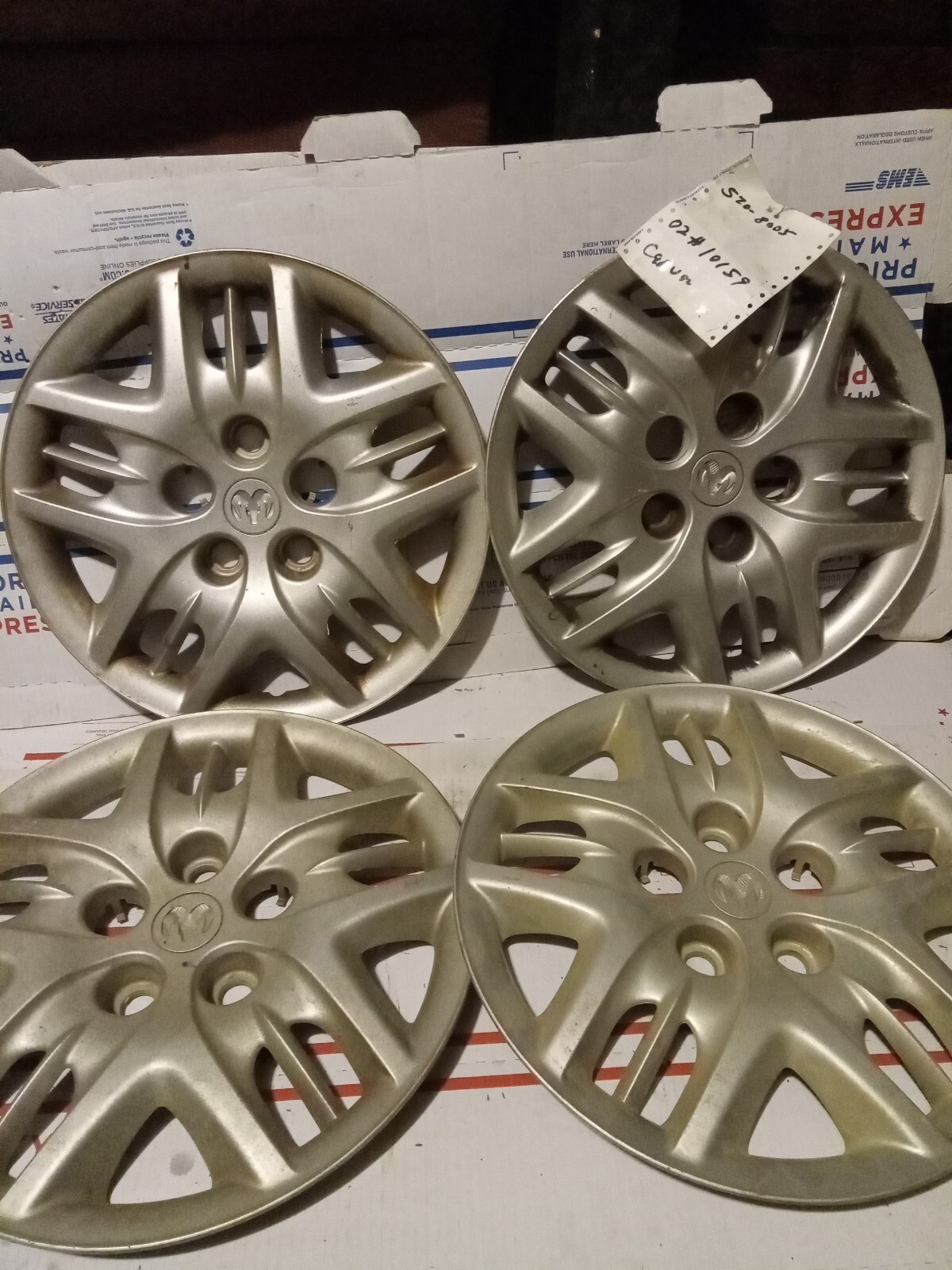 (4) 20012005 Dodge Caravan 15" Hubcap Wheel Cover oem used silver P