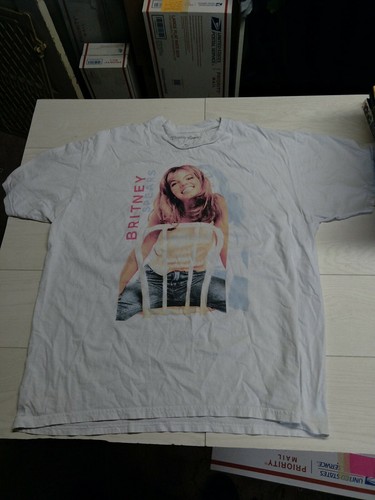 VTG 1999 Britney Spears Graphic T shirt 