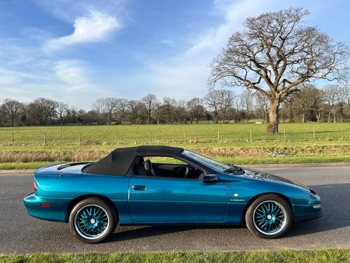 1994 Chevrolet Camaro Convertible: Classic Design With Modern Comfort - Picture 11 of 20