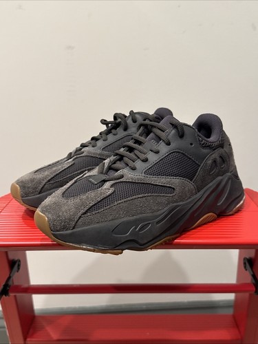 yeezy boost 700 utility black resell