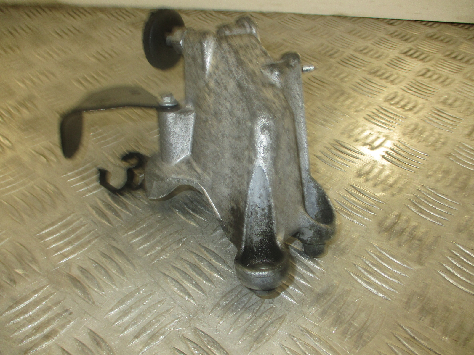 Picture 4 of 5