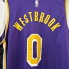 Foto 9 di 11