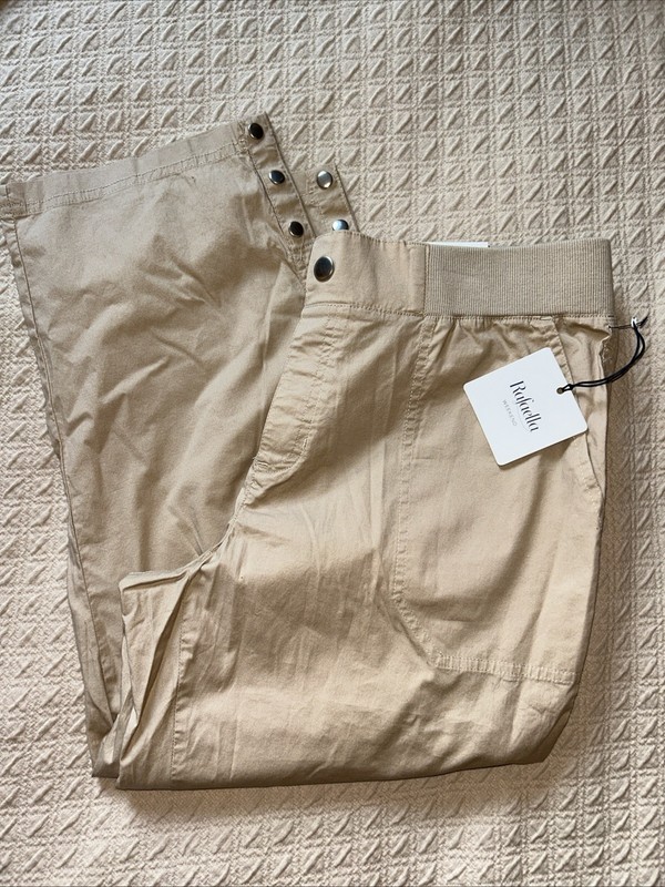 Rafaella Weekend Comfort Capri Pants Women’s Sz 8 Khaki Pull-on Pockets NWT