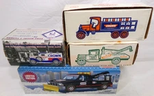 1990's ERTL Spec Cast Crown Lot of 3 Truck Banks & 1 Tow Truck Unused With Boxes
