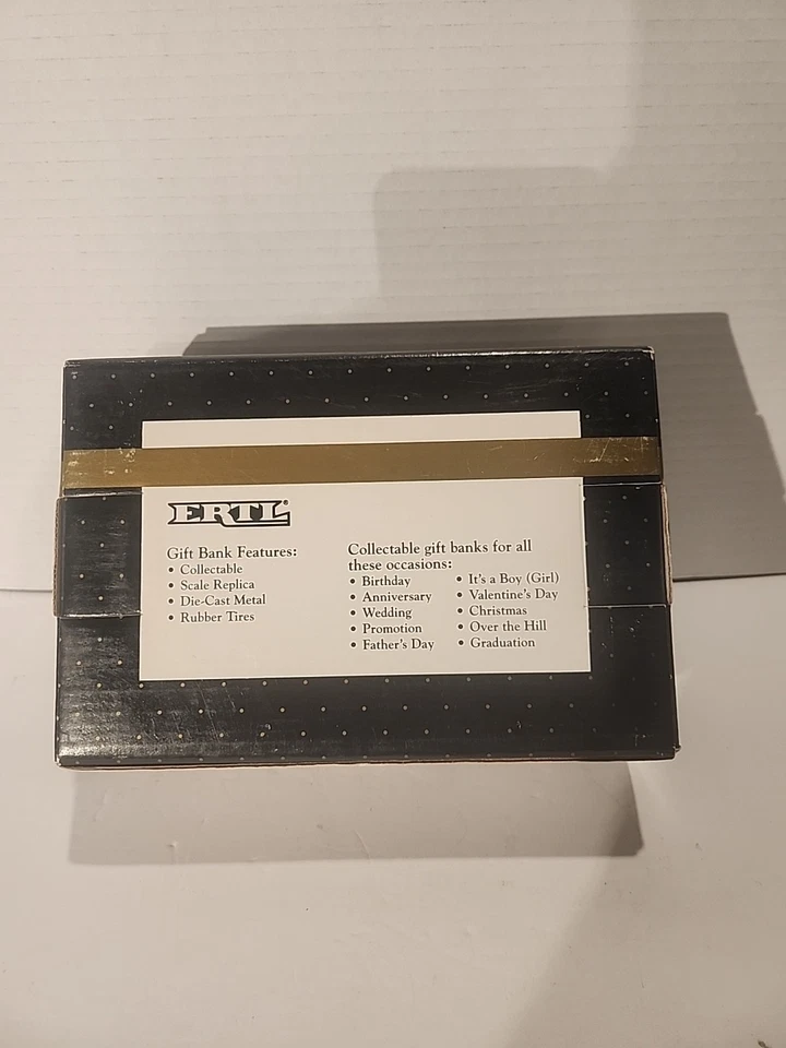 Vintage ERTL 1991 BANCO DE REGALO METAL FUNDIDO A PRESIÓN COCHE COLECCIONABLE SALUDOS DE TEMPORADA Foto 2 de 2