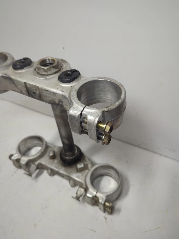 Husqvarna SM450R 2004 тройной шток рулевого управления вилка зажим хомут - Изображение 2 из 4