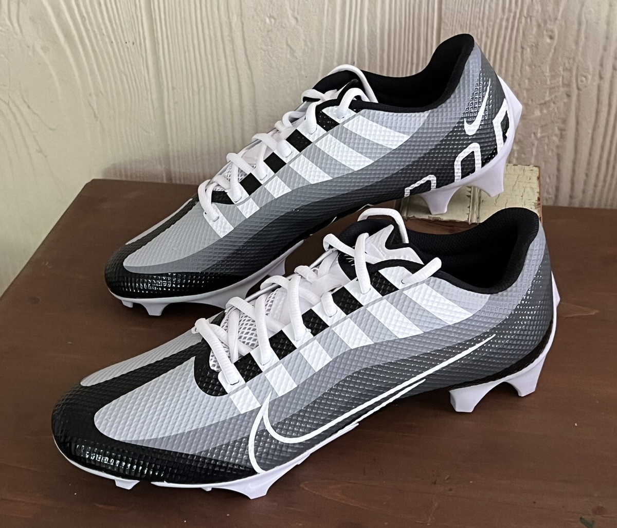 new Nike Vapor Edge Speed 360 Football Cleats White Black  display picture 1