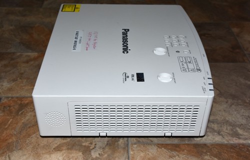 Panasonic PT-VMZ50 Laser LCD Projector 5,000 ANSI Lumens / WUXGA - 2,870 Hrs - Bild 9 von 13