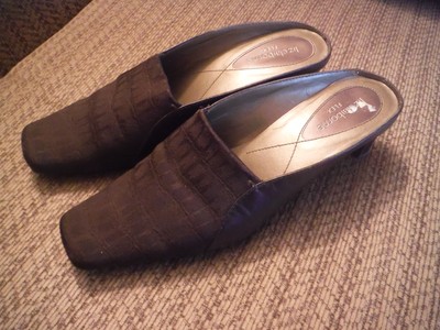 mule dress shoes
