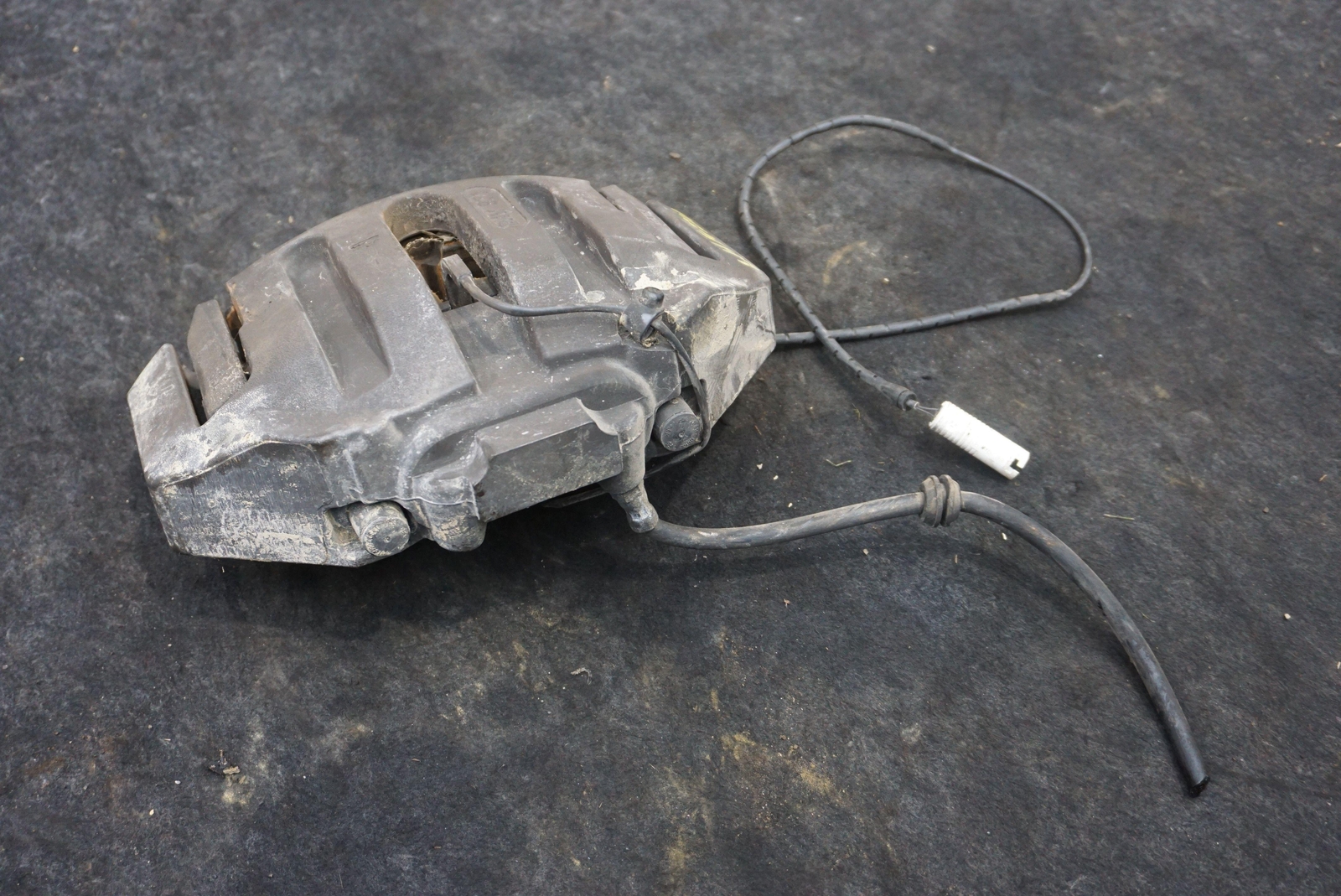 Front Left Driver Brake Caliper Assembly 34116761791 Rolls Royce Phantom 03-17