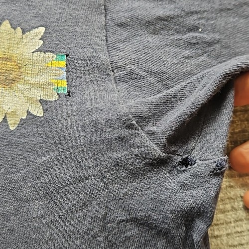Vintage 90s Tweety Bird Tshirt Size In Pics Daisies Single Stitch USA DISTRESSED - Picture 12 of 23