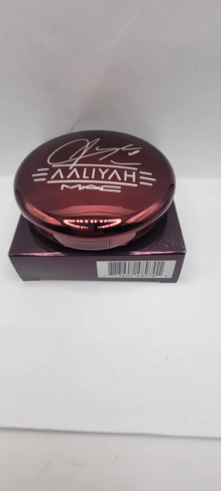 MAC Aaliyah Collection BABY GIRL Bronzing Powder  - Image 4 of 4