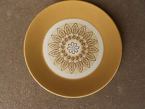 Homer Laughlin Marigold  Floral   10/" DINNER PLATE USA Gold Trim