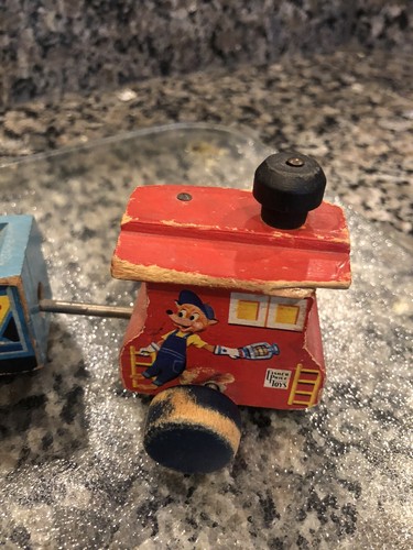 Vintage 1950s Fisher Price Wooden Choo Choo Pull Train Toy #215 - Picture 6 of 10