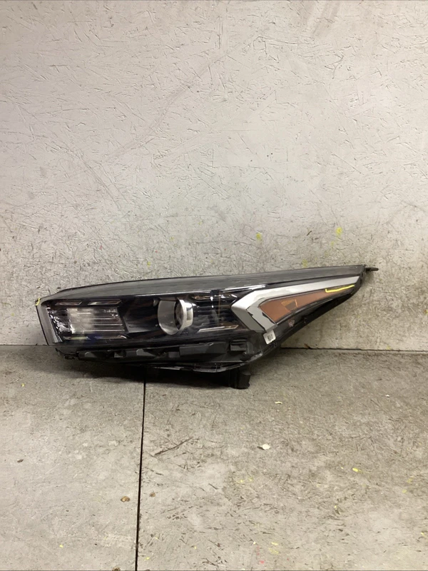 2022-2024 KIA FORTE LEFT LH DRIVER SIDE HEADLIGHT OEM 92101M7500 W/O DRL