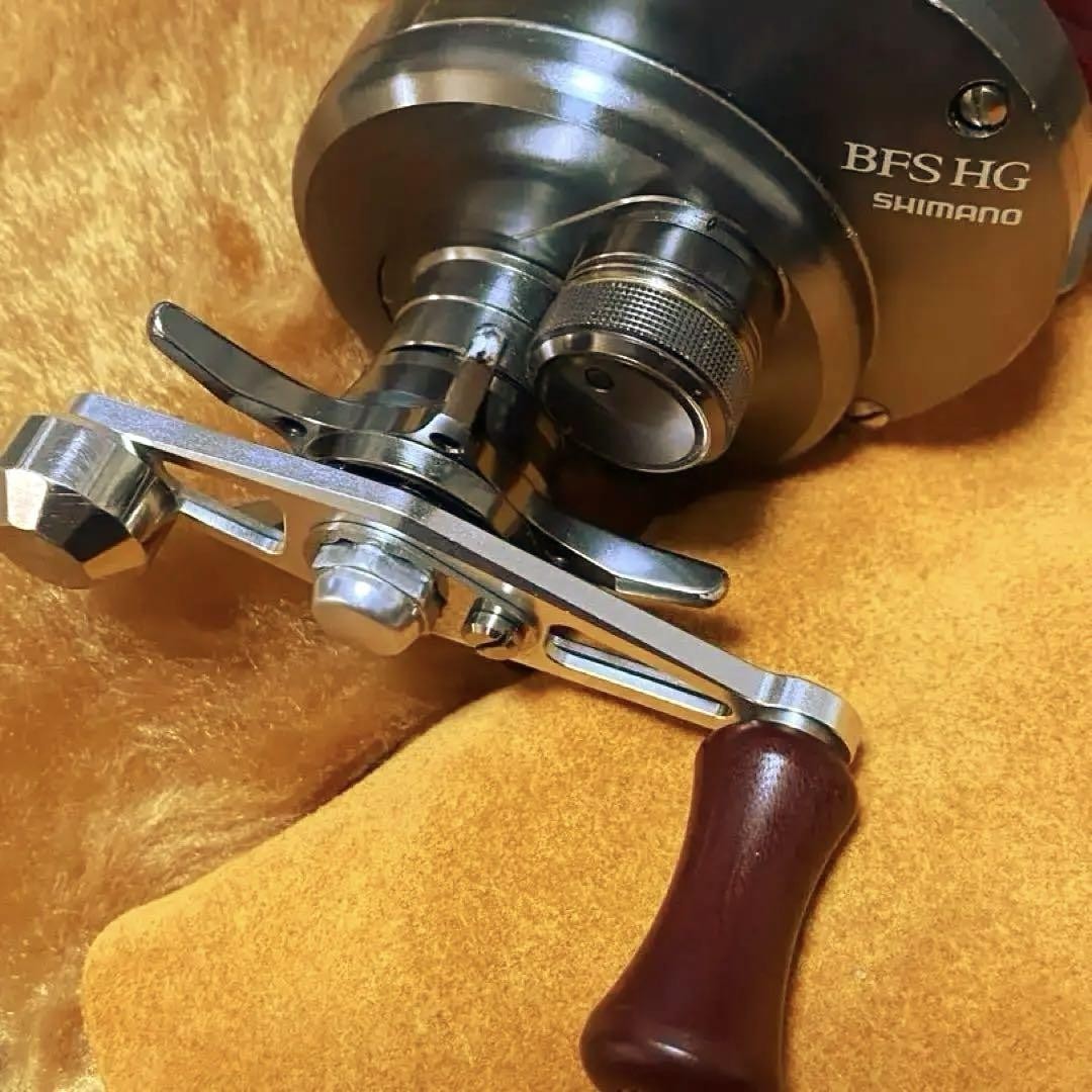 シマノ17 CALCUTTA CONQUEST BFS HG LEFT Shimano 17 Calcutta Conquest BFS HG-L Left Baitcasting Reel