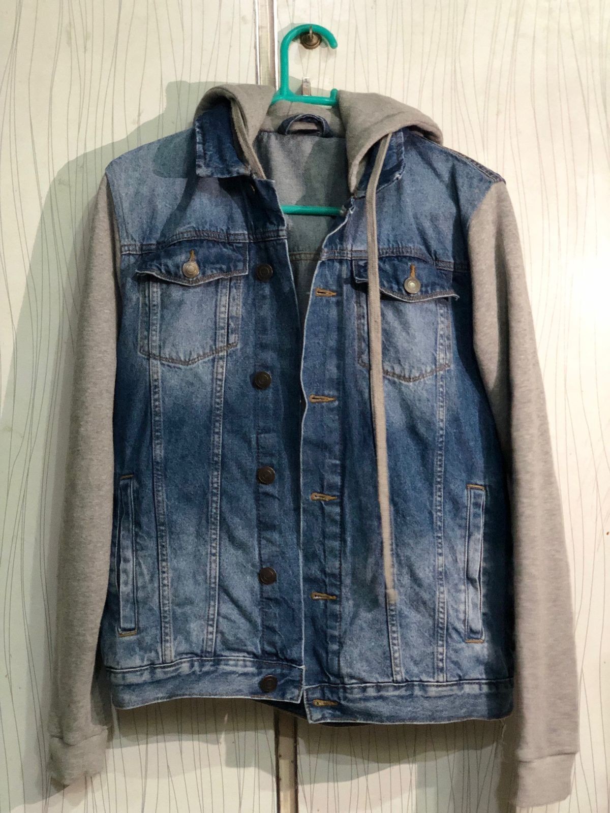Men&rsquo;s 2-In-1 Denim Jacket Gray Jersey Hood Sleeves Hoodie 