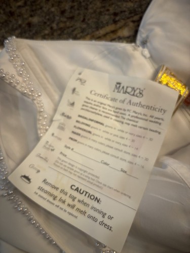 NWT Mary’s Bridal Wedding Dress Size 18 Crystals Beading White Ivory Style 8268 - Picture 8 of 15