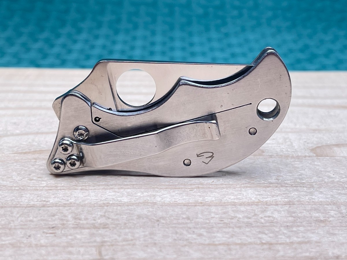 Spyderco Spin C86 VG10 Plain Edge Eric Glessner Etched Spider Web 