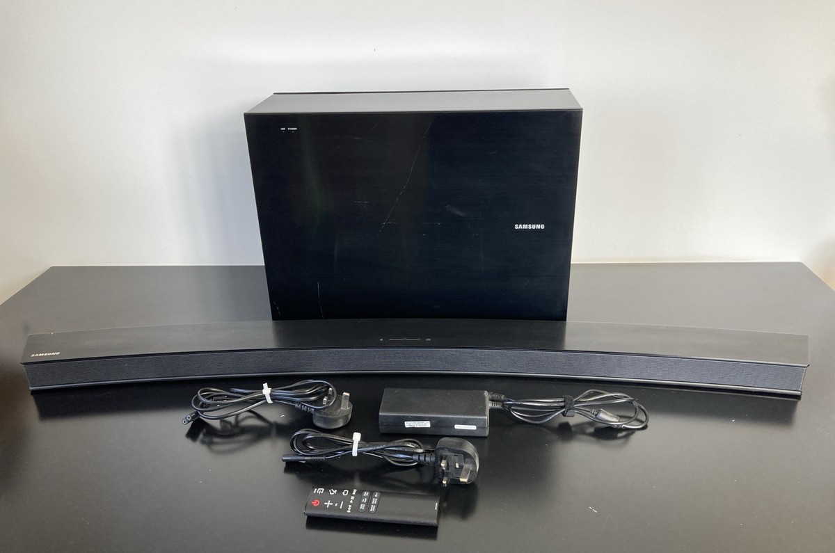 Samsung HW-J6500R/XU Curved Bluetooth Wi-Fi Sound Bar Subwoofer