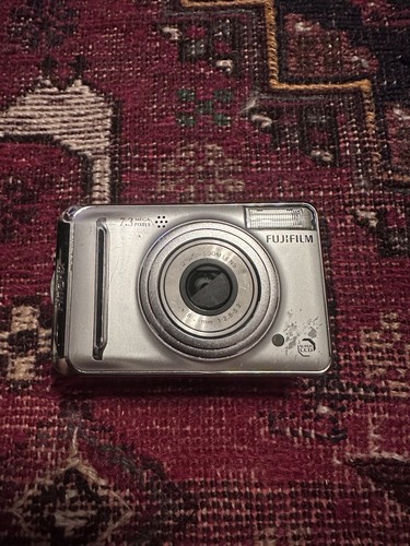 Fujifilm FinePix A Series A700 7.3MP Digital Camera - Silver