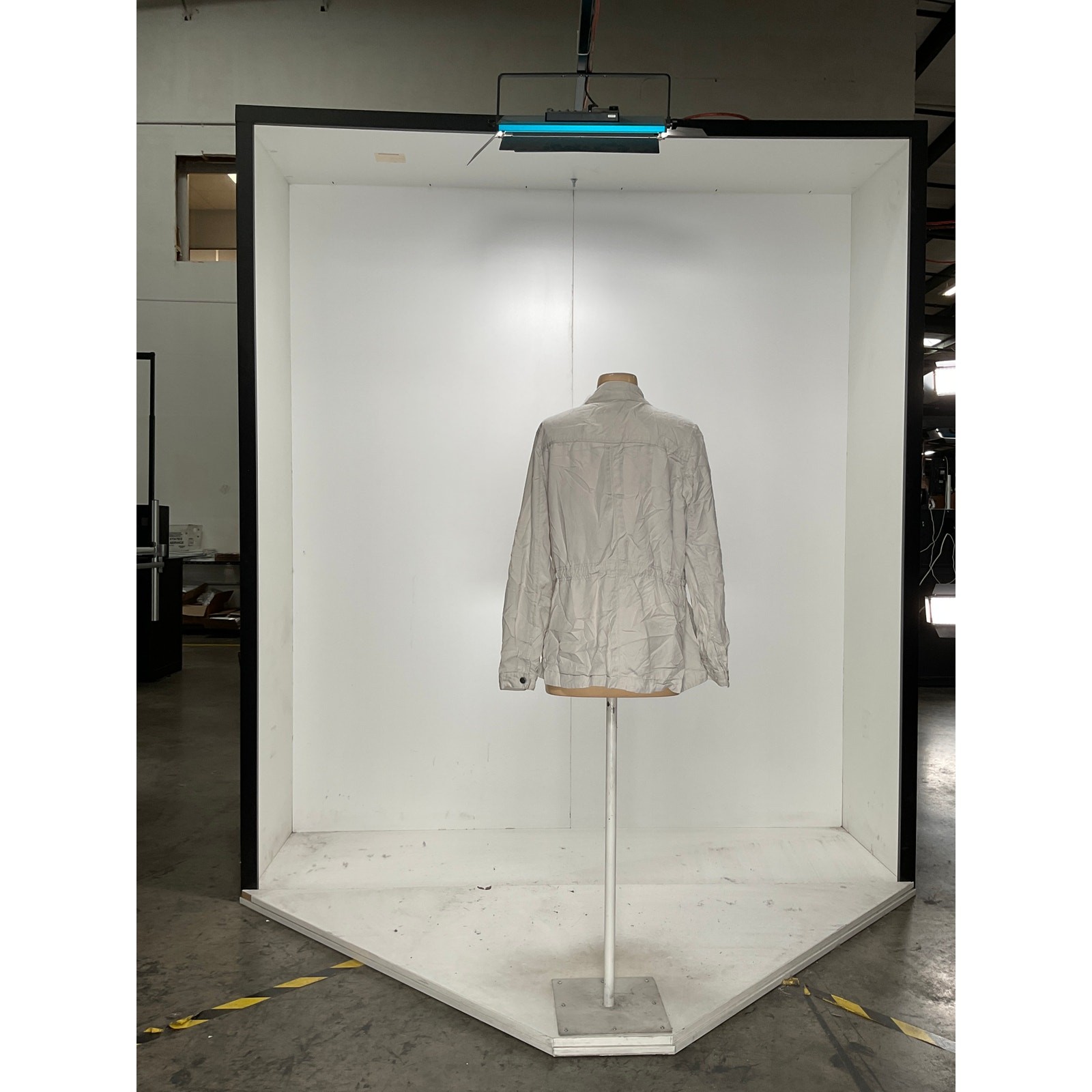 LOFT Beige M Basic Jacket - image 4