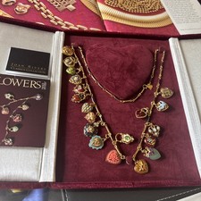 Joan Rivers Hearts and Flowers 26