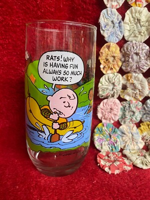 Vtg Camp Snoopy Charlie Brown & Peanuts Gang Glass McDonalds Having Fun Is Work